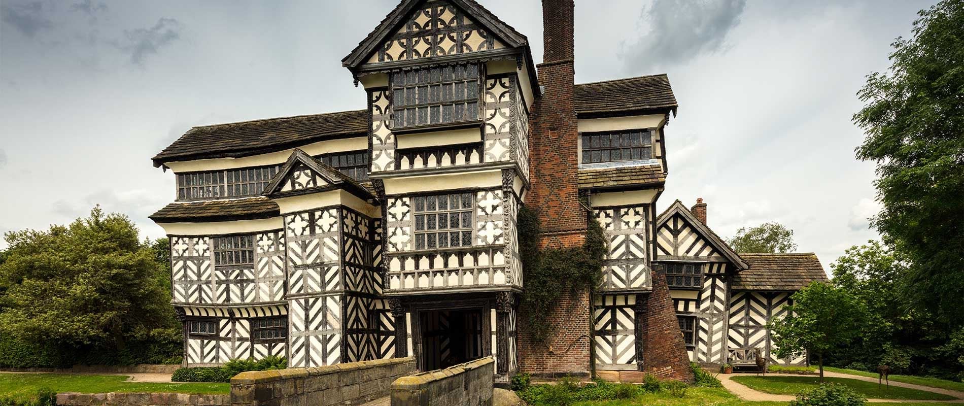 Little moreton hall building with striking black and white patterns